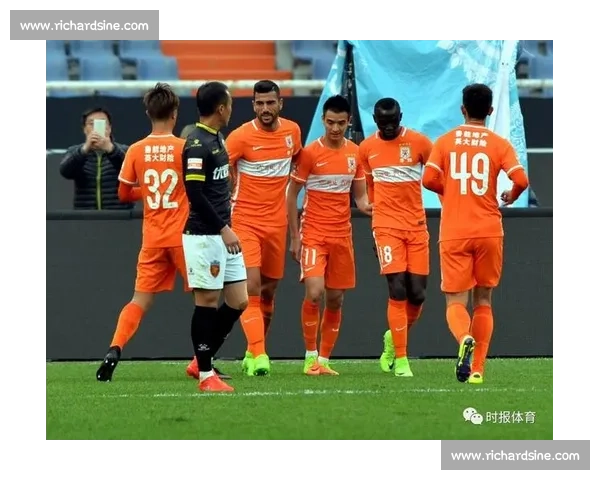 2017年鲁能精彩比赛回顾：激情四射的足球盛宴与经典瞬间